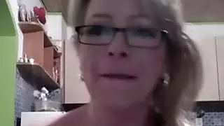 الأصابع الأرجنتينية جبهة مورو يعيشون في المطبخ
