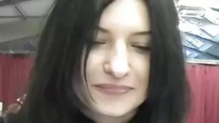 صديقة الهواة الساخنة في الملابس الداخلية