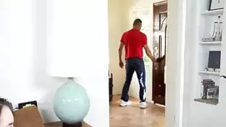 Joseline كيلي و Raylin آن الملاعين في الأريكة