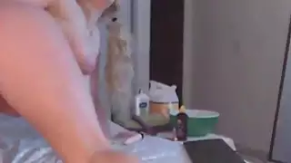 شقراء مجعد ميندي نوكس يستمني