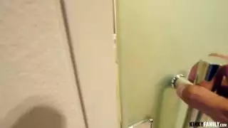غريب عائلة رايلي ستار ديك كبيرة لخطوات الأصغر سنا