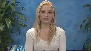 أليسا تأتي إلى تدليك كس
