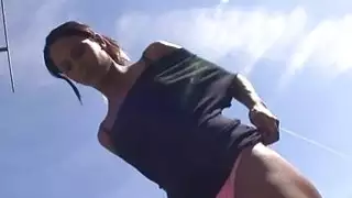 فاتنة اللعنة حفرة يعطي الرجل بصورة عاهرة الكثير من المرح