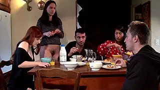 مجتمع يمارس الحب الحر