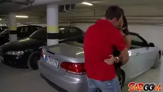 الجنس على سيارة ... وفي سيارة