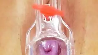 ماكر بلوندي يحصل على الأم gyno