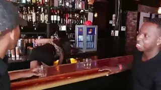 مفلس ماما مرسيدس كاريرا يعبد ديكس السوداء ويحصل مارس الجنس