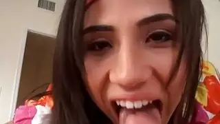 مشاعر hotties ركوب الديك هو دفع عشيق متعطشا