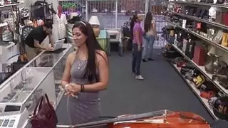 عميل مثير بيادق صكها ومارس الجنس من قبل حارس المرمى