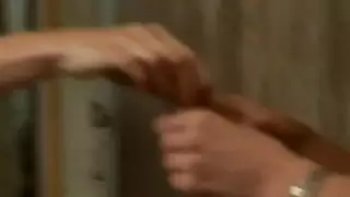 القبض على الرجال والنساء قرنية وسخيف في السجن