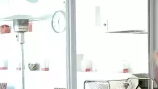 يا شيت أمي تريد الديك شديدة في بوسها والفم كذلك