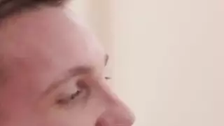 عيد الحب غريب