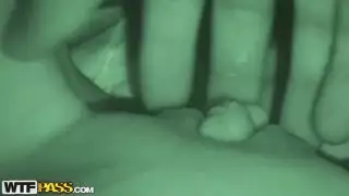 مارس الجنس لطيف في سن المراهقة الفرخ في الظلام