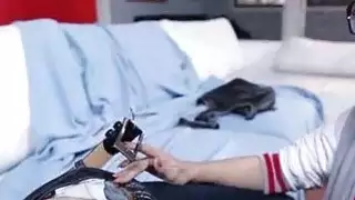 4 قدم 11 في سن المراهقة جليسة يحصل دمرت!