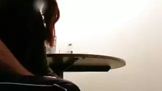 Ebony MILF يحب أن يمارس الجنس ويمتص ديك أمام الكاميرا