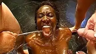 حبيبي متحمس هو ابتلاع ebonys رفوف lustily