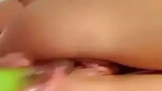 دسار الأخضر في كس الرطب الوردي يتأهل