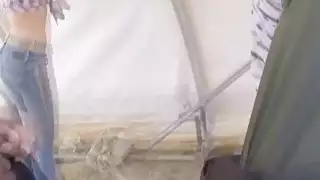 هانا تأخذ اختصار غير قانوني