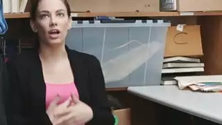 تم ملاحظة المشتبه به لعدة أسابيع الآن والذي كان أيضًا موظفًا