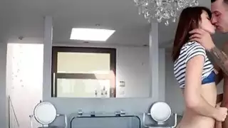 ضيق titted صغير في سن المراهقة Naveen أورا ثمل بواسطة wiener ضخم