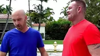 جوسلين كيلي و Raylin Ann تمتص الديك الحلق العميق
