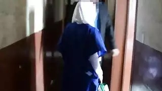 جميلة عربي فاتنة يحصل على الفم وكس محشوة