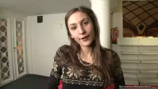 رئيس براون Trashy Kitty Salieri شرائط على كام الرياء بوسها حلق عن قرب