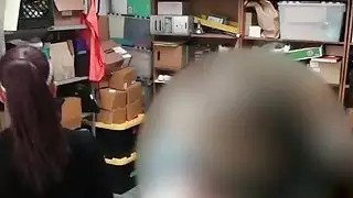 جبهة مورو والمراهق ضبطت ومارس الجنس بعد سرقة المتاجر