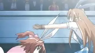 فتاة هنتاي مع اثنين من الرجال