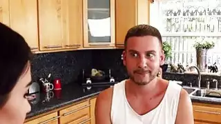 أنيا وجينا مص خطاهما بروس الديك ضخمة