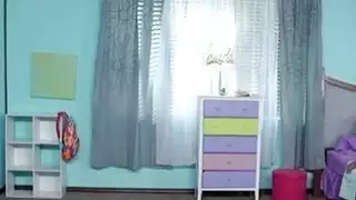 دروس اللسان لتاكر ستار مع ميلف نينا ودانا