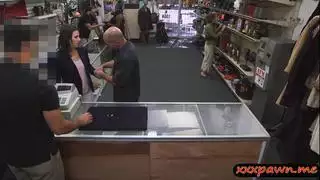 بعض أكياس dueche تمتص الزوجة ويحصل مسمر في مرهن