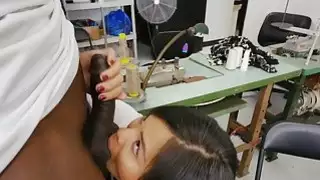 ميلكا حليلي يتوق إلى ديك أسود عملاق