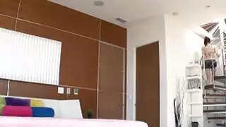 المرأة قرنية جلسة مذهلة الثلاثي مع صديقها محظوظ