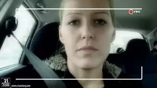 يسافر صوفيا عبر كندا ، ويدردش