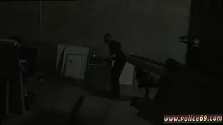 اشتعلت الديك الأسود الغشاش القيام جنحة في