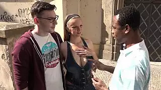 الغش على BF لها معلقة سوداء
