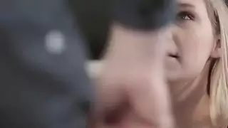 مثير شقراء فاتنة لينا نيترو تمتص ويحصل لها كس قصفت