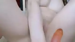 لطيفة اللعب مع العاطفة في المنزل