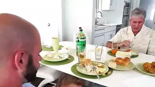 عمل سخيف الساخن رهيبة مع أليسا كول