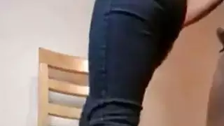هواة زوجين جينز ، نظارات ، الحذاء