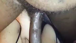 الرجل الأسود يحصل على اللسان المثالي من فتاة بيضاء