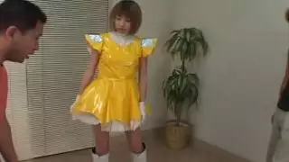 الكلبة اليابانية الغبية ميكو هوريكوشي ترتدي ملابس زاحف