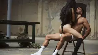 تقديم لصديقتي عميقة الرغبة