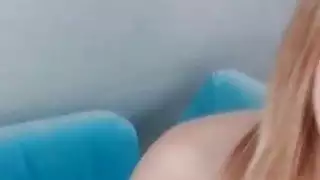 صغيرتي شقراء دسار الاستمناء على كاميرا ويب