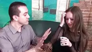 امرأة سمراء الساخنة يحصل بوسها تؤكل