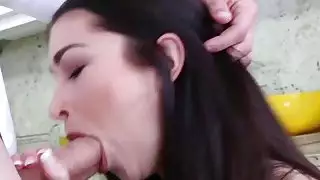 بروك الضباب لا أصلع الرجل مع أداة ضخمة