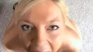 وجود الرجال رامرود في حلقها الإثارة حبيبي