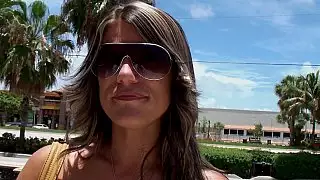 طويل القامة أنيق MILF راندي لين