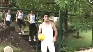 الحمار الكبير دمرته monstercock